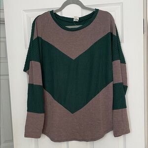 Colorblock Long Sleeve Top women’s XL